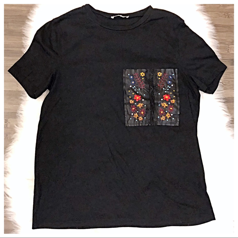 SOLD 🚫 Black Zara Pocket Tee